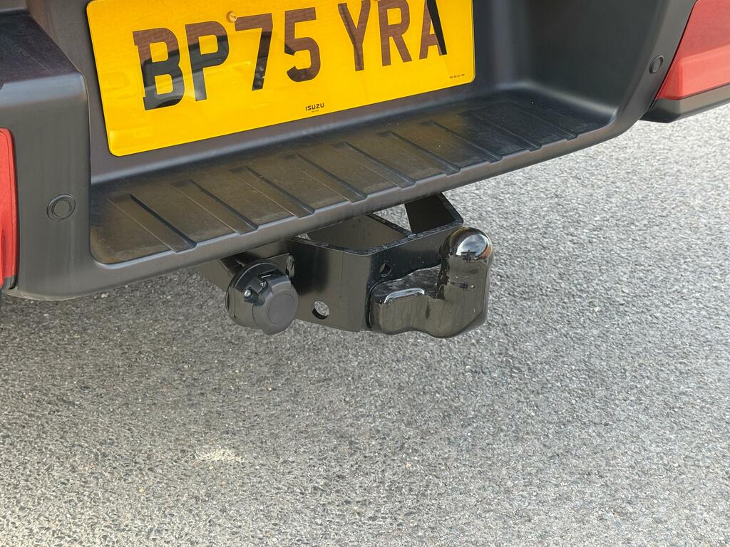 Isuzu D-Max 4X4 Double Cab Wdiff Lock White #10