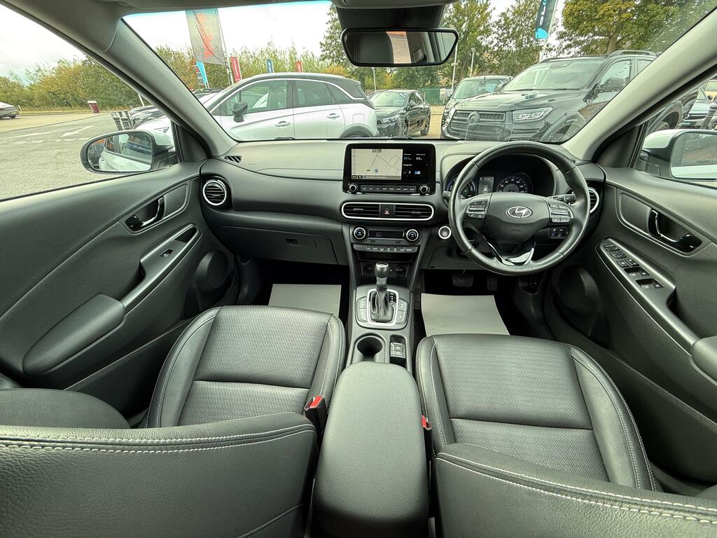 Hyundai Kona 1.6 H-gdi Premium Se Suv Hybrid Dct Eur White #2