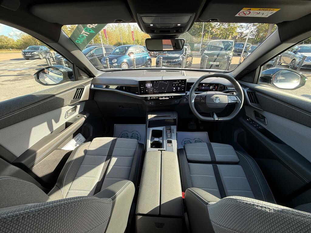 Vauxhall Grandland 73Kwh Gs Suv 213 Ps Silver #2