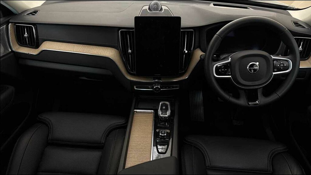 Volvo XC60 Ultra, B5 Awd Mild Hybrid, Dark Panoramic  #6