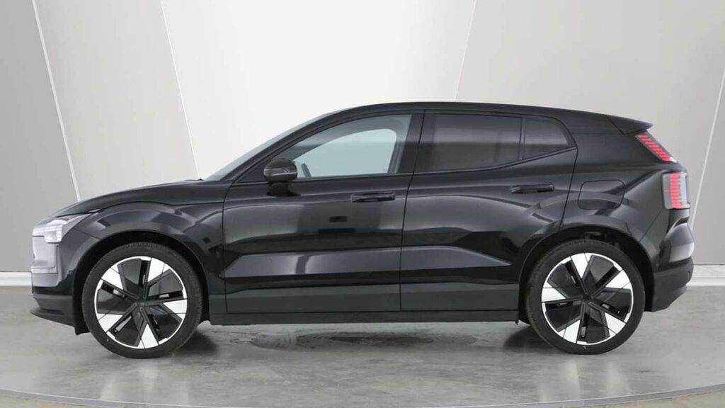 Volvo EX30 Ultra, Single Motor Extended Range, Black #6