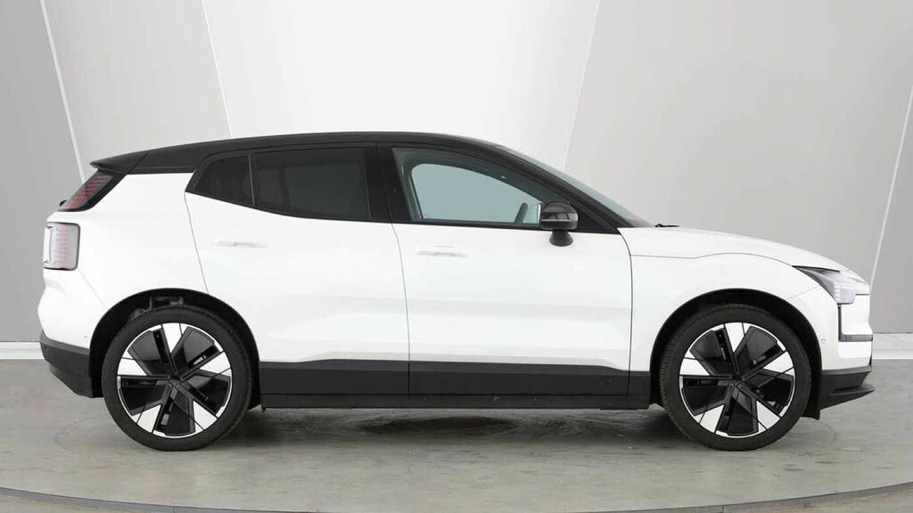 Volvo EX30 Ultra, Single Motor Extended Range Breeze Interio White #2