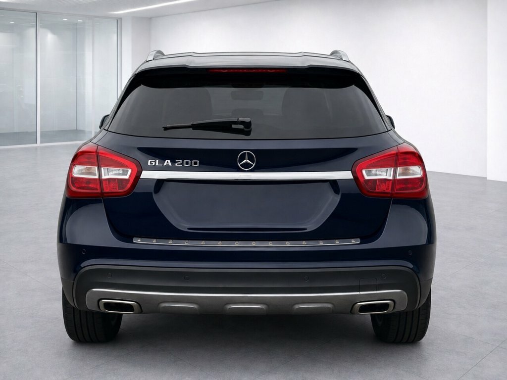 Mercedes-Benz GLA Class 1.6L Amg Line Blue #3
