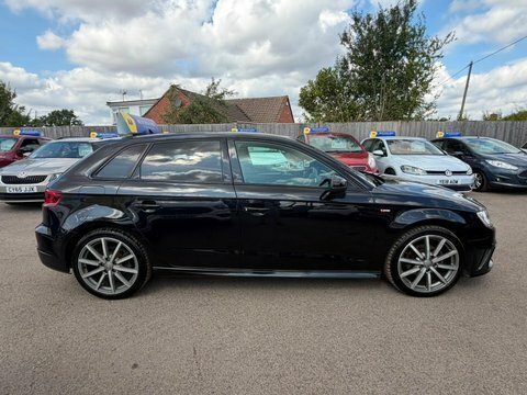 Audi A3 2.0 Tdi S Black #4