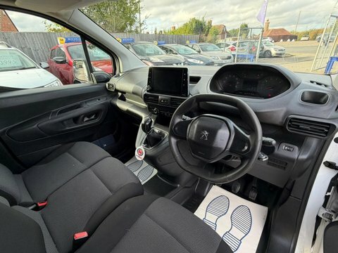 Peugeot Partner 1.5 Bluehdi 1000 Professional Standard Panel Van E White #9