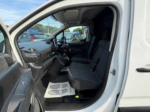 Peugeot Partner 1.5 Bluehdi 1000 Professional Standard Panel Van E White #14