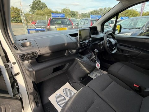 Peugeot Partner 1.5 Bluehdi 1000 Professional Standard Panel Van E White #13