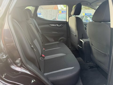 Nissan Qashqai Tekna Plus Dig-t Xtronic Red #12