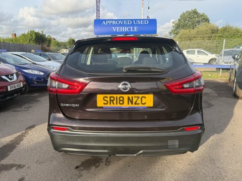 Nissan Qashqai Tekna Plus Dig-t Xtronic Red #6