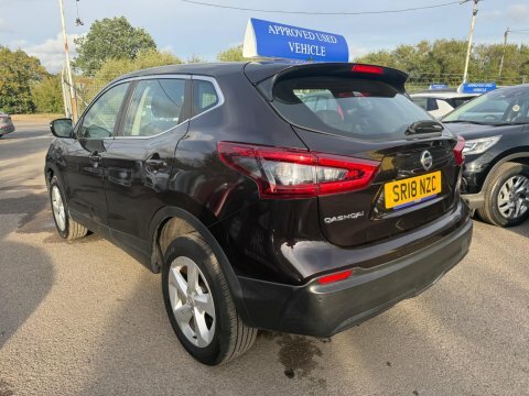 Nissan Qashqai Tekna Plus Dig-t Xtronic Red #7