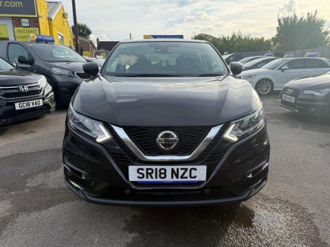 Nissan Qashqai Tekna Plus Dig-t Xtronic Red #2