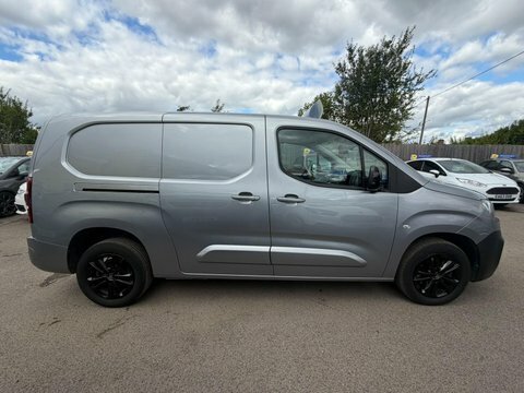 Citroen Berlingo 1.5 Bluehdi 950 Grey #4