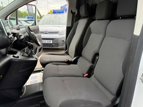 Peugeot Partner 2019 19 1.6 White #12