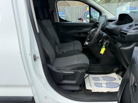 Peugeot Partner 2019 19 1.6 White #10