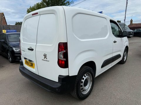 Peugeot Partner 1.6 Bluehdi 1000 White #5