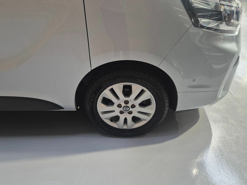 Nissan Primastar Acenta Black #10