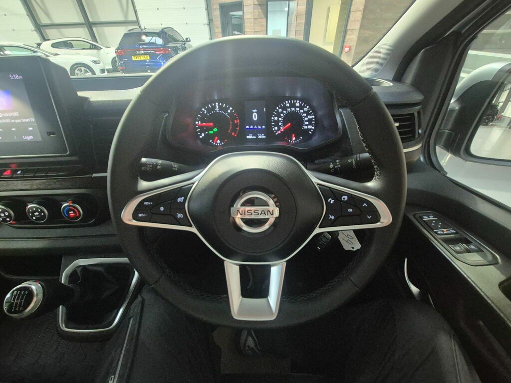 Nissan Primastar Acenta Black #18