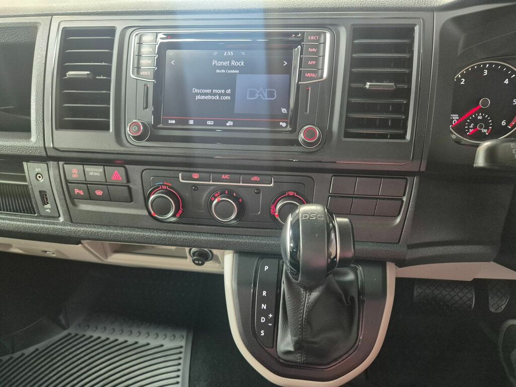Volkswagen Transporter  White #17