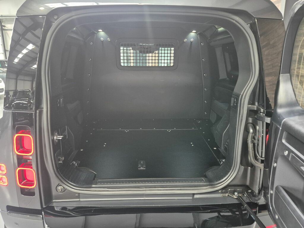 Land Rover Defender 90 D250 X-dynamic Hse Grey #18