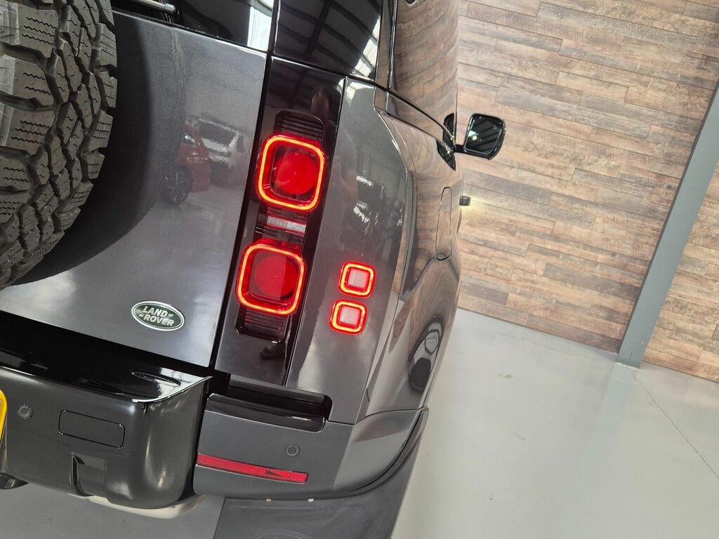 Land Rover Defender 90 D250 X-dynamic Hse Grey #8