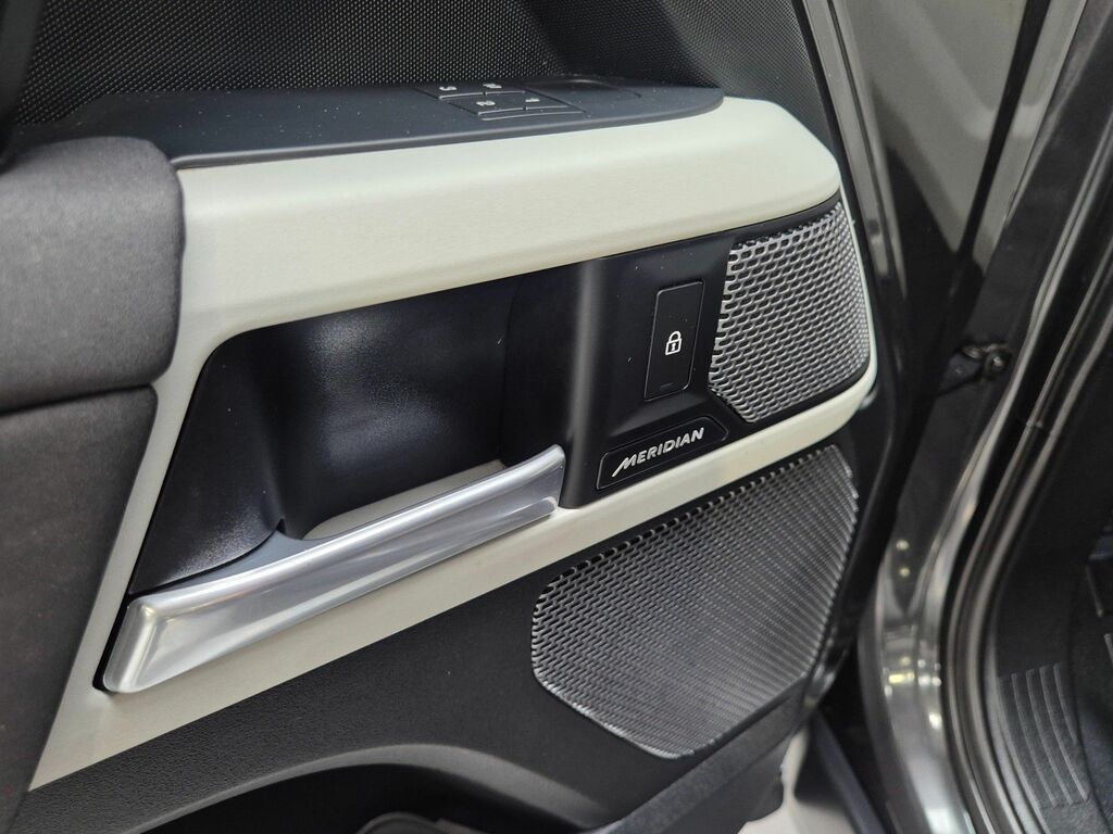 Land Rover Defender 90 D250 X-dynamic Hse Grey #24