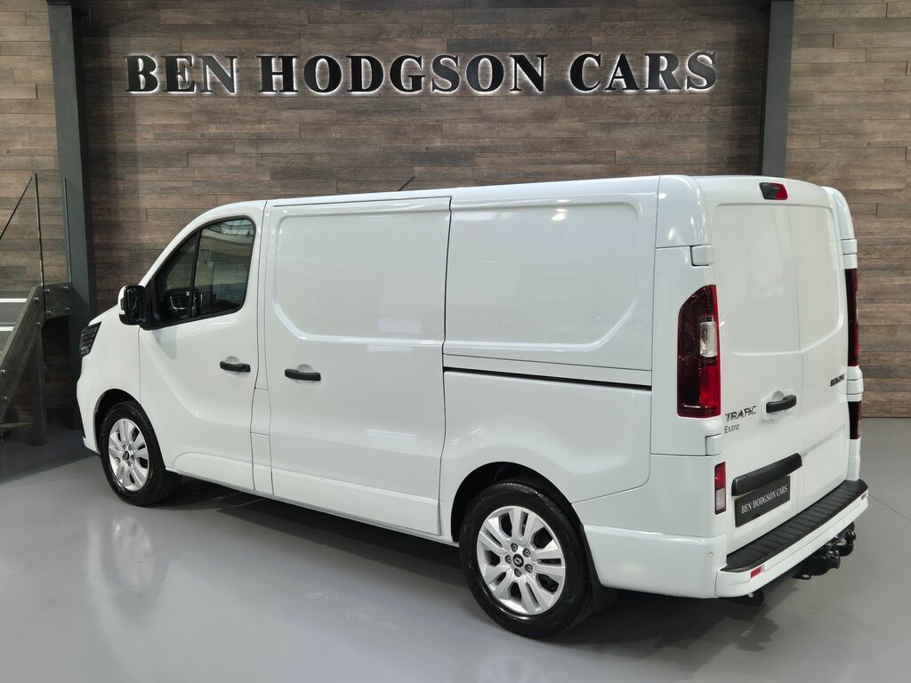 Renault Trafic 2.0 Dci Blue Sl30 White #6