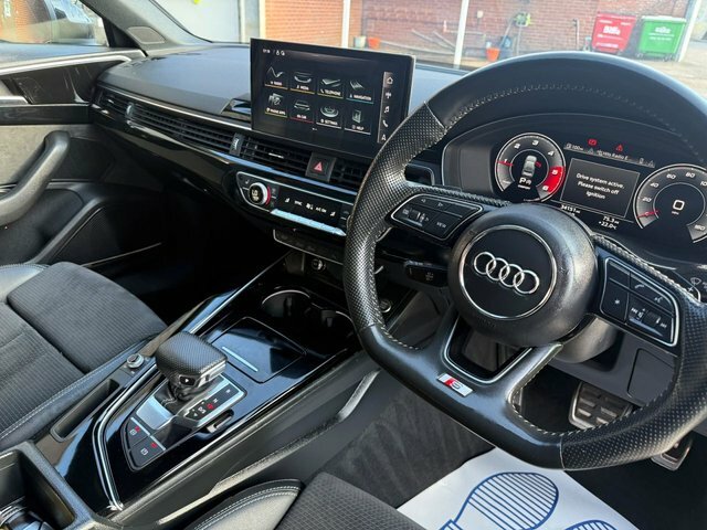 Audi A4 2.0 Tdi 35 Black Edition Saloon S Troni Black #6
