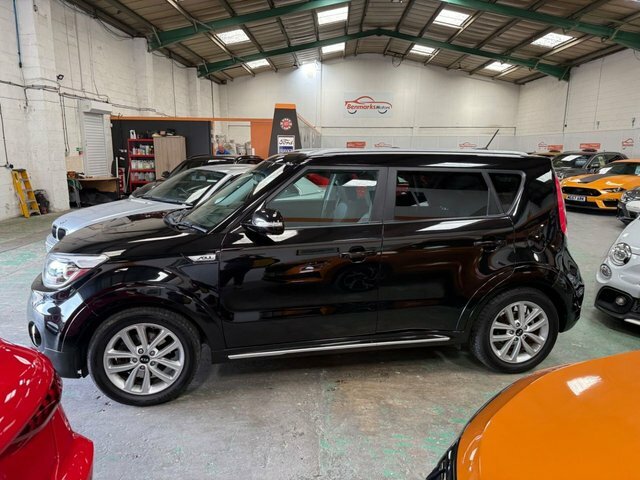 Kia Soul 1.6 Crdi 2 Suv Euro 6 134 Bhp Black #3