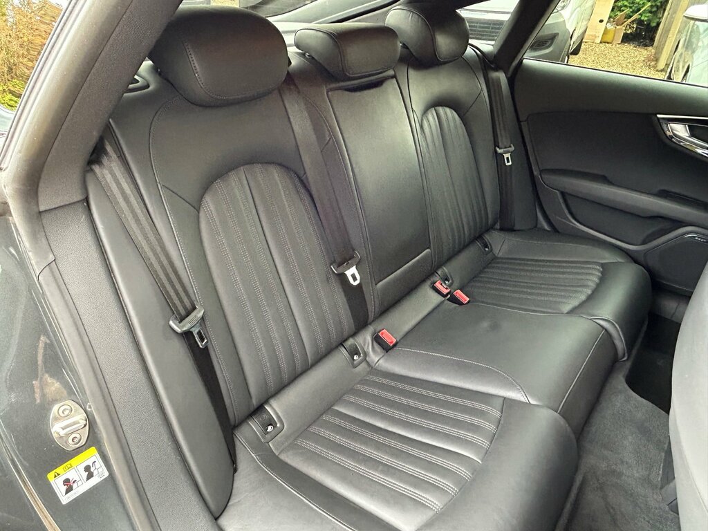 Audi A7 Tdi V6 Black Edition U2865 White #37