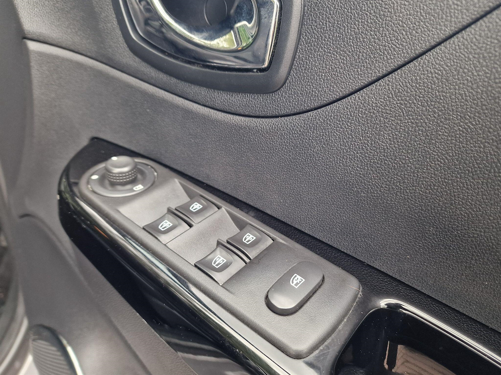 Renault Captur Captur Dynamique Nav Dci Black #19