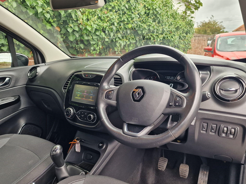 Renault Captur Captur Dynamique Nav Dci Black #14