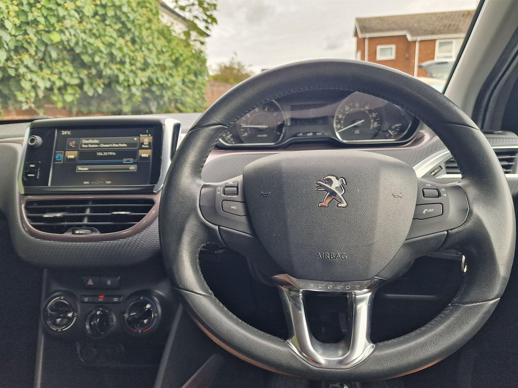 Peugeot 2008 Hatchback E-hdi Active 201414 Black #28