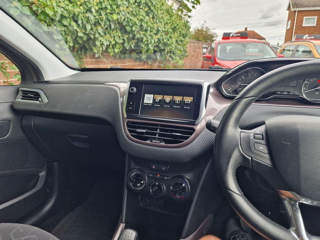 Peugeot 2008 Hatchback E-hdi Active 201414 Black #20