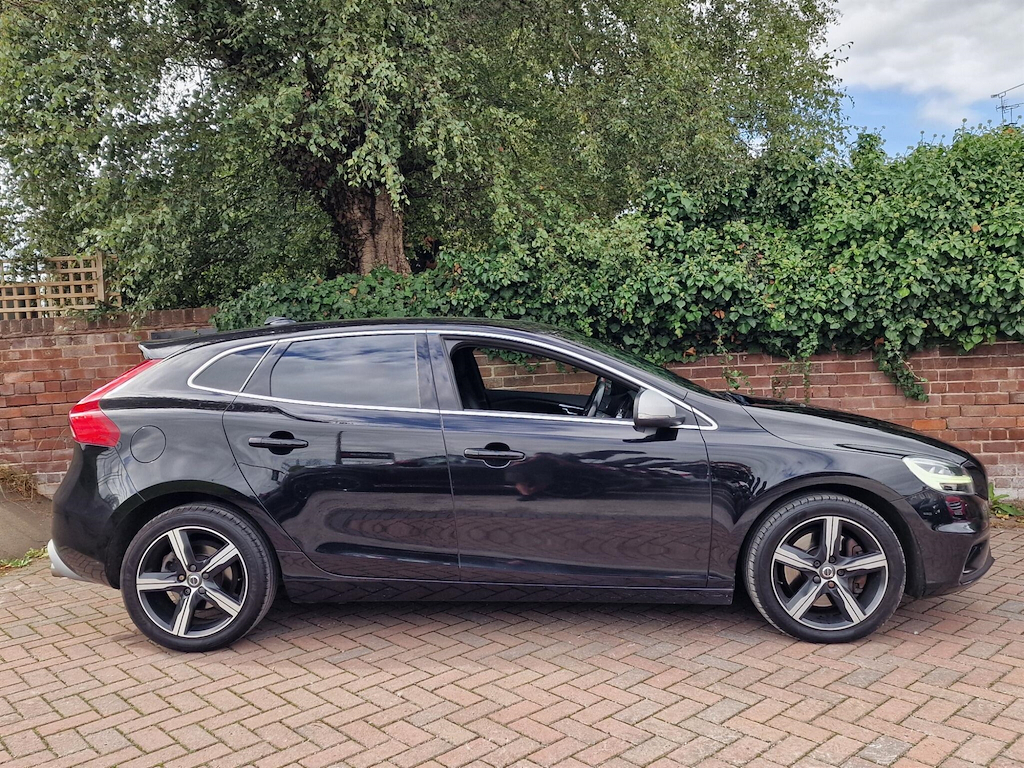 Volvo V40 1.5 T3 R-design Edition Euro 6 Ss Black #5
