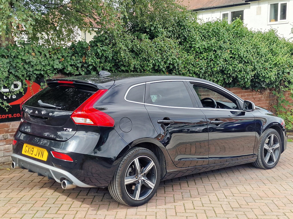 Volvo V40 1.5 T3 R-design Edition Euro 6 Ss Black #6