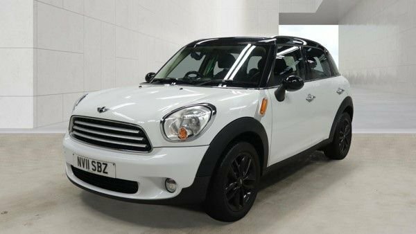 Mini Countryman 1.6 Cooper Suv Euro 5 Ss 122 White #3