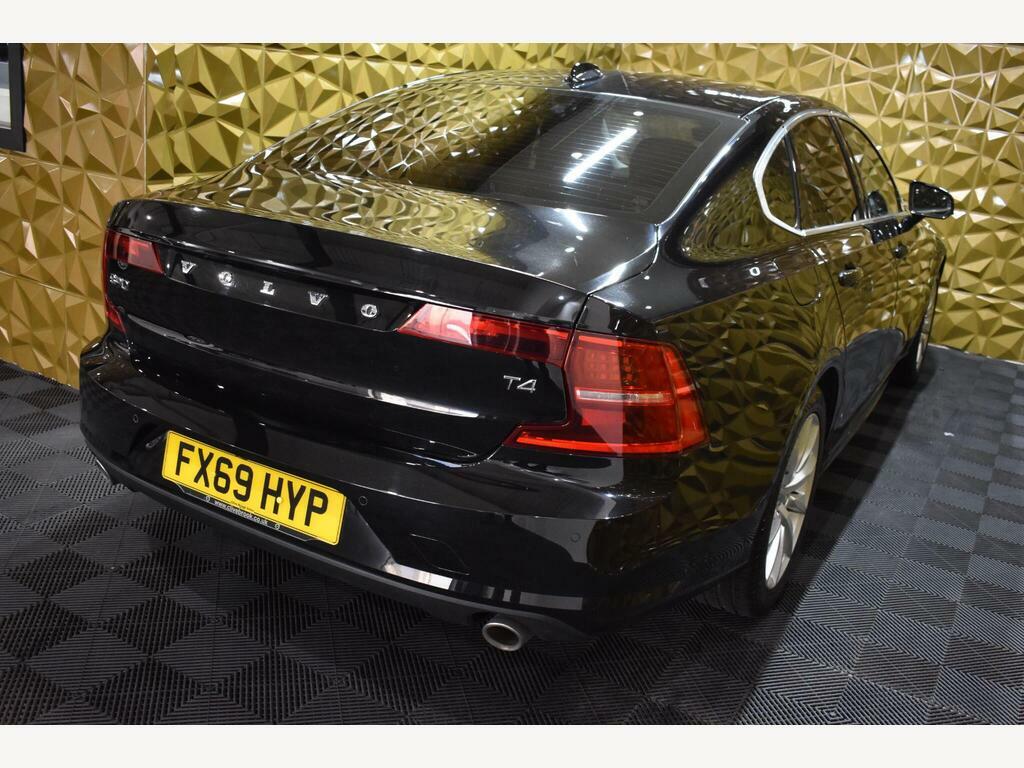 Volvo S90 2.0 T4 Momentum Plus Euro 6 S S Black #4