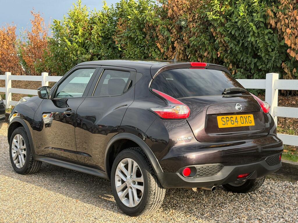 Nissan Juke Acenta Premium Black #6