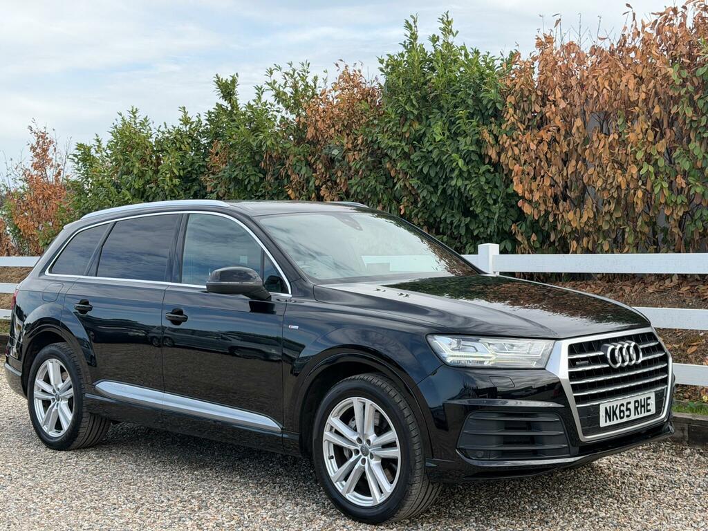 Audi Q7 S Line Black #4