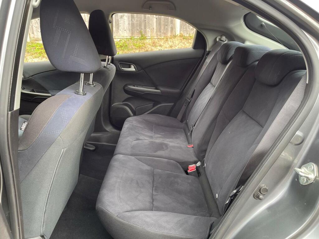 Honda Civic I-vtec Es Red #20