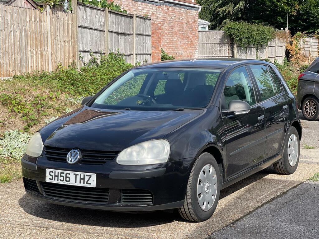Volkswagen Golf 1.6 Fsi S Black #3