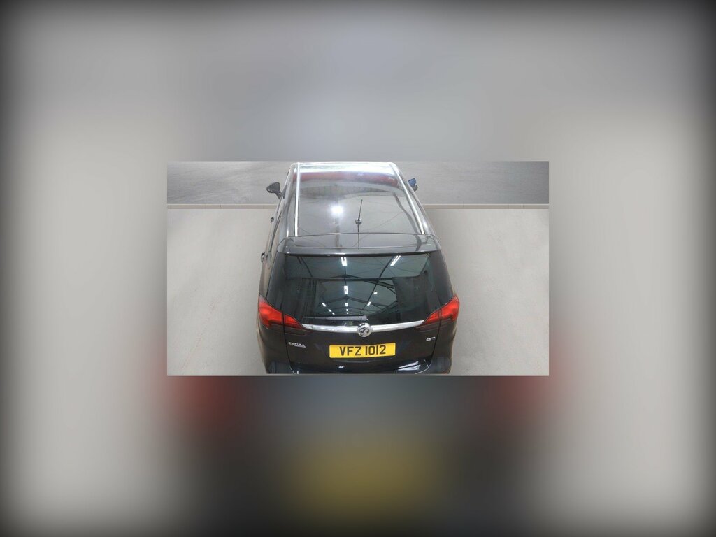 Vauxhall Zafira Tourer Sri Cdti Red #2
