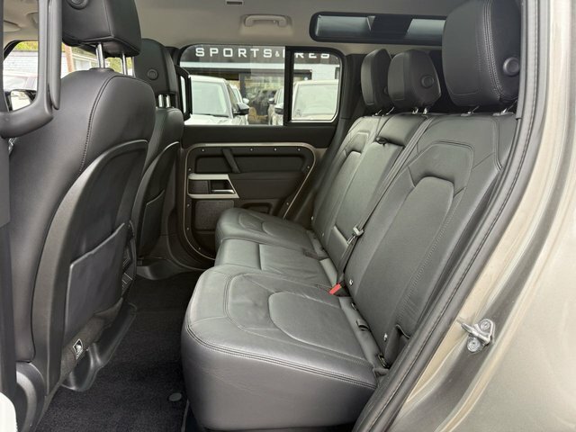 Land Rover Defender 110 X-dynamic S Brown #25