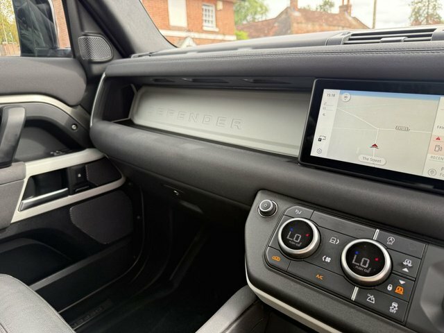 Land Rover Defender 110 X-dynamic S Brown #16