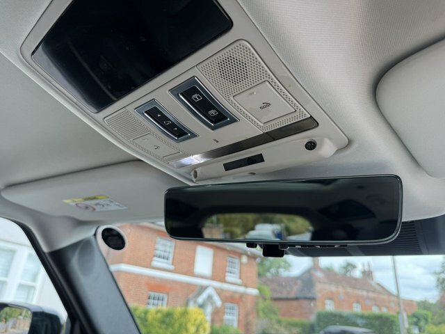 Land Rover Defender 110 X-dynamic S Brown #18