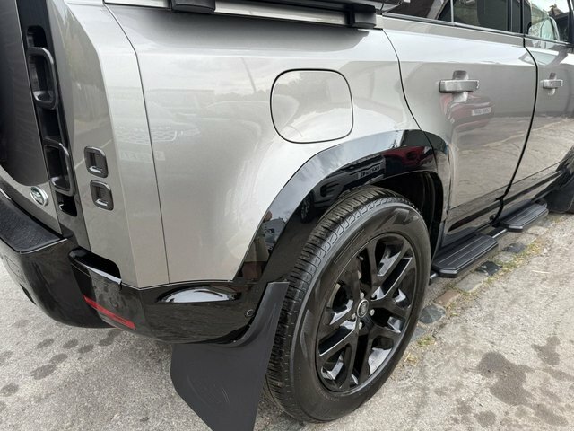 Land Rover Defender 110 X-dynamic S Brown #37