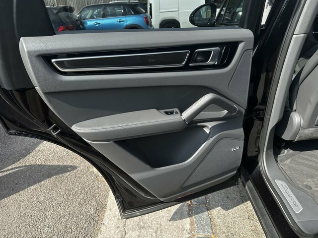 Porsche Cayenne 3.0 V6 Tiptronic 336 Bhp Beige #30