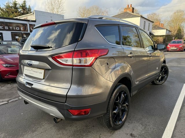 Ford Kuga 2.0 Tdci Titanium 2Wd Green #3