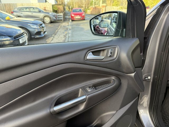 Ford Kuga 2.0 Tdci Titanium 2Wd Green #32