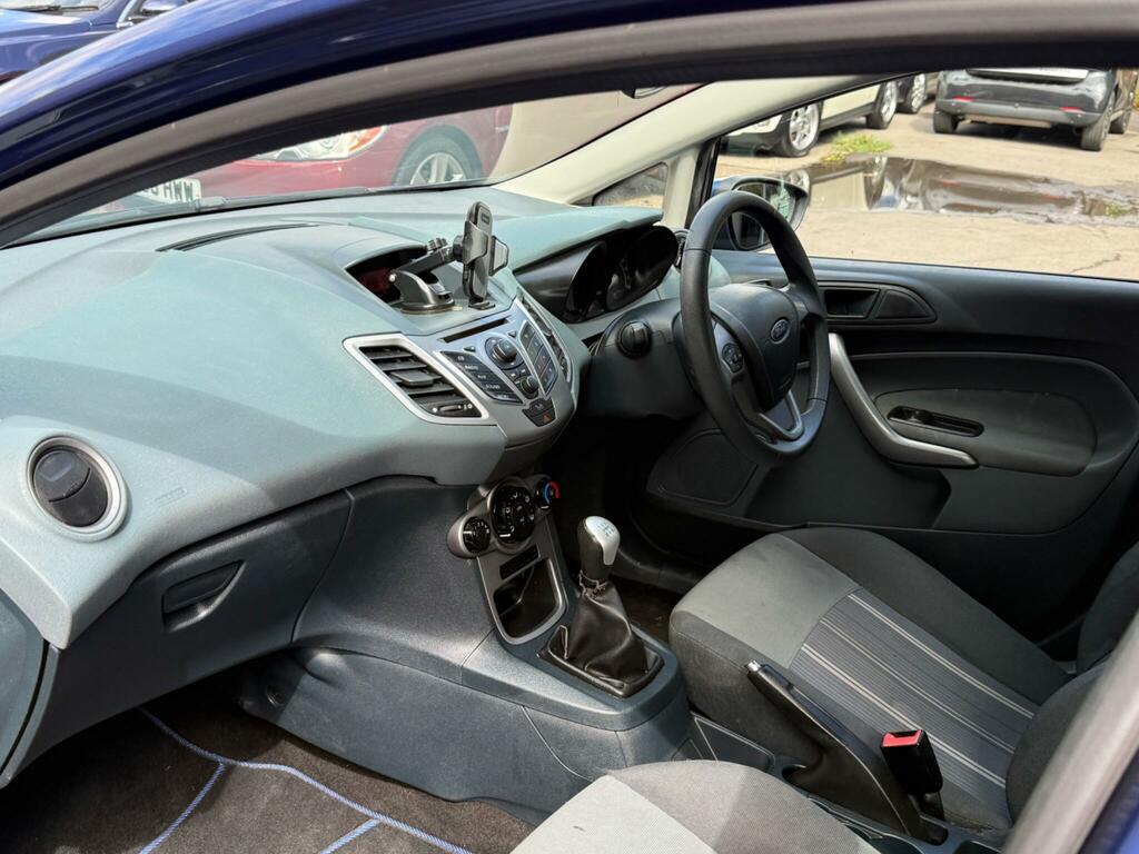 Ford Fiesta Edge Red #16